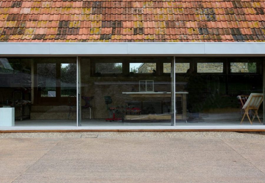 O2i Design team designed and gained statutory permissions for this yoga studio and gallery space in this refurbished workshop.