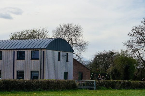 This Dutch Barn has been converted into spacious holiday accommodation whilst staying true to the aesthetic of the original building.